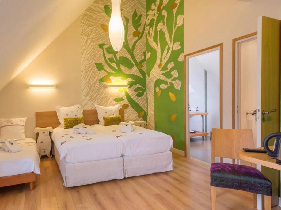Hotel Au Pré Carré Plumergat Habitación foto